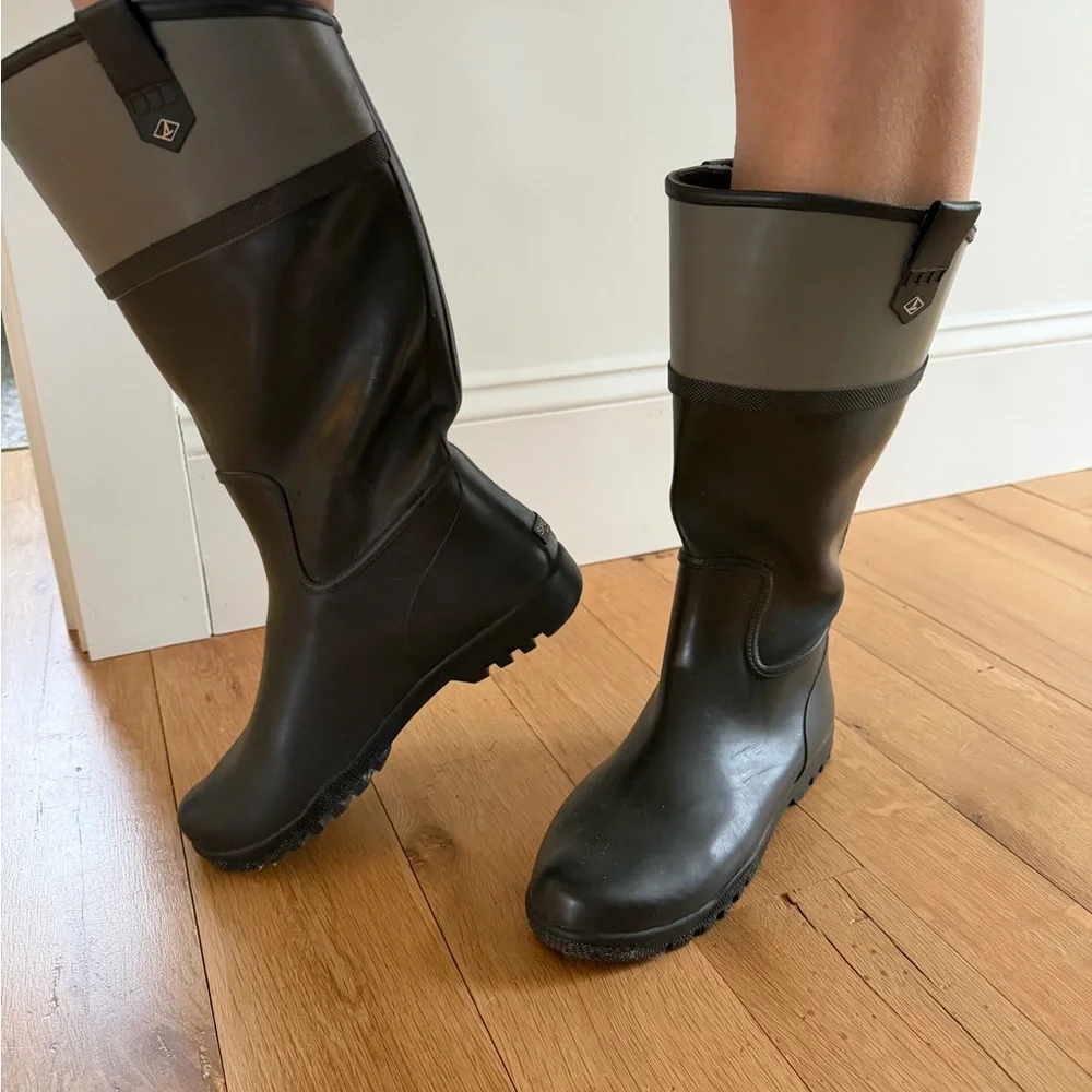 Sperry Two-Tone Tall Rain Boots in Black and Gray - Picture 2 of 5